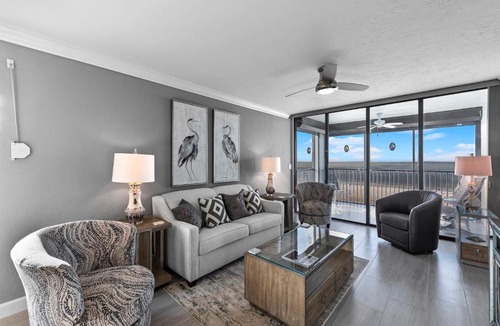 South Island Apartment | Sunset 700, 2 Bedrooms, Gulf Front, Elevator, Heated Pool, Sleeps 6