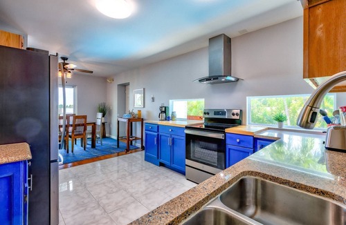 Bay Point House | Sunset Bay: Spacious 5BR Getaway, Dockage, Heated Pool, Dog OK, Stunning Views & Minutes to Key West