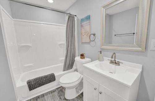 Fort Walton Beach Apartment | Sunset Dream Minutes from the Beach - Unit 8
