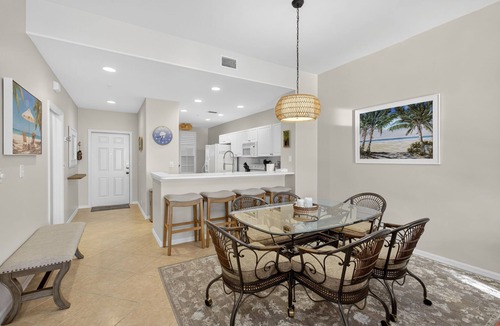 Tropical Cove Condo | Sunset Escape at Lexington CC Lake Village