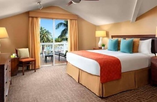 Truman Annex Resort | Sunset Harbor | Hyatt | Hot Tub | Pool | Marina | Lux Resort