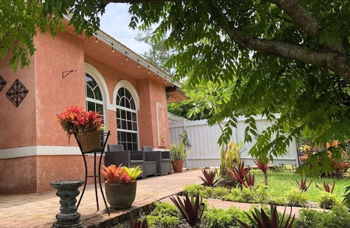 Rural Estates Apartment | Sunset Hide A Way West in Paradise,Naples,Florida with canal water front