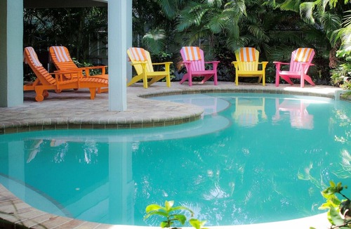 Holmes Beach House | Sunset Landing AMI Beach House. 6BR/4.5BA. Private pool. 2 blks to beach.