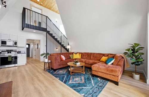 Chattanooga Valley Cabin | Sunset Peak|Stunning Bohemian Cabin|Bluff Mtn View