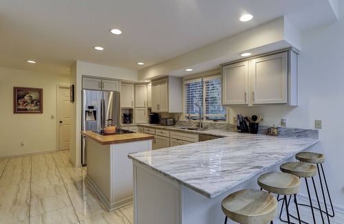 Shipyard Plantation House | Sunset Rentals | Gloucester 26