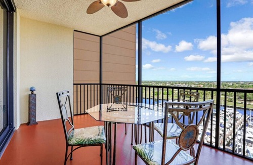 Cape Harbour Condo | Sunset Royale | 2/2 Luxury Condo Marina View