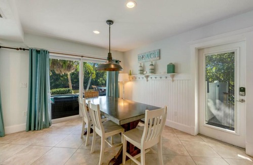 Anna Maria House | Sunset Shore by AMI Locals