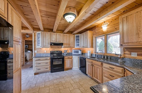 Huddleston Cabin | Sunset-Starshine - Inviting waterfront cabin with hot tub, kayaks