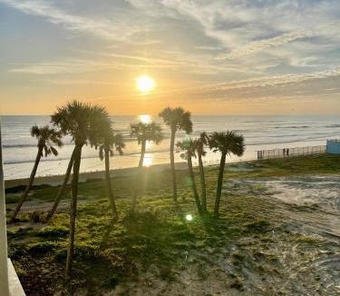 Bostwick Park Apartment | Sunset Studio Daytona Beachfront