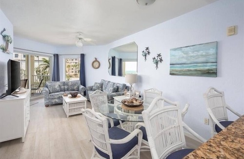 Treasure Island House | Sunset Views & Sandy Toes