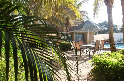 Fort Myers Condo | Sunshine Getaway Vacation Rentals!