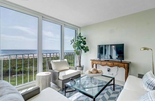 Ponte Vedra Beach House | Sunshine Manor - Oceanfront Retreat