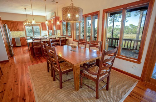 Plantation House | Sunshine & Savings 20% OFF! Canal Front, small dog ok, dock