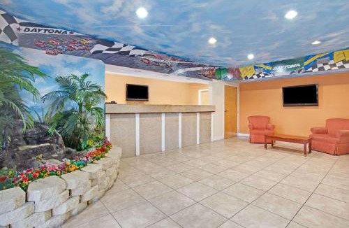 Bethune Grant Hotel | Super 8 by Wyndham Daytona Beach