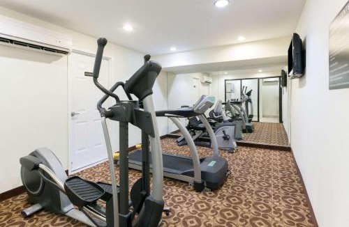 Decatur Hotel | Super 8 by Wyndham Decatur/Dntn/Atlanta Area