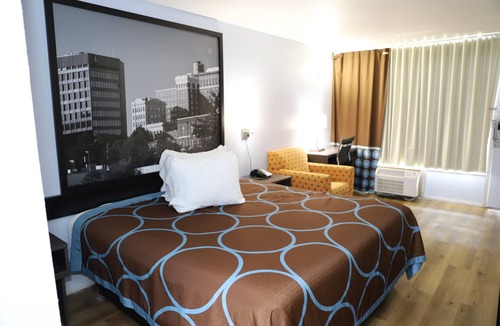 Florence Hotel | Super 8 by Wyndham Florence SC I-95 North/Hwy 76