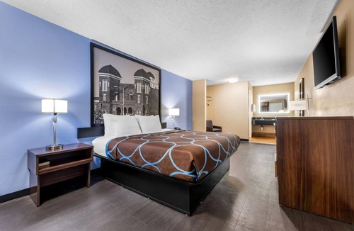 Gadsden Hotel | Super 8 by Wyndham Gadsden AL