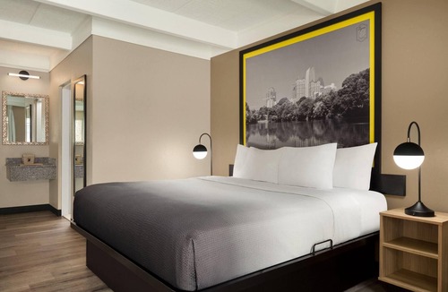 Macon Hotel | Super 8 by Wyndham Macon GA