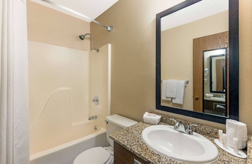 Poplar Bluff Hotel | Super 8 by Wyndham Poplar Bluff Missouri