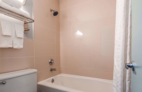 Southside Hotel | SureStay Hotel by Best Western Jacksonville South