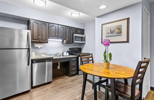 Ferry Pass Hotel | SureStay Studio by Best Western Pensacola