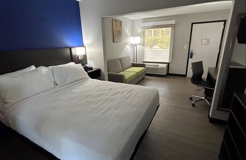 Rowland Hotel | SureStay Studio by Best Western Rowland
