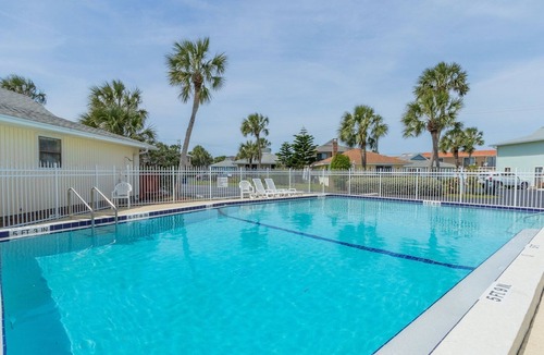Surfcrest Village Cottage | Surf Crest 20 - 4 bedroom cottage with Ocean View from extended deck!