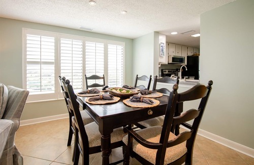 Amelia City Condo | Surf & Racquet Club B148 -Pool | 2 Bed, 2 Bath