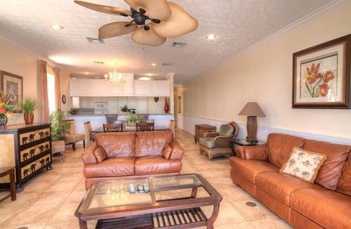 Silver Sands Beach Villa | Surf Song - Beachfront Home with SwimSpa!