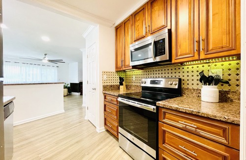 Dolphin Isles House | Surfers Paradise, Heated Pool, Steps away from the beach