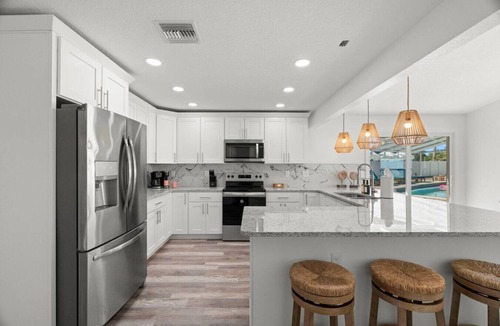 Walsingham House | Surfs Up! Heated Pool+Golf+Games