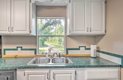 Branford Cabin | Suwannee Riverfront Home: Grill, Near Springs