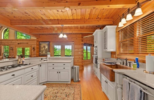 Canton House | Sweetwater Lodge - Luxury Log Cabin Rental