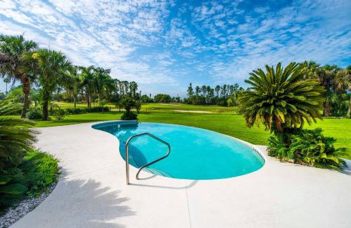 Groveland House | SWISS 30 - Golf Course