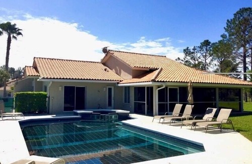 Clermont House | SWISS 47 - Golf Course
