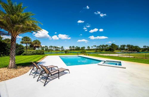 Groveland House | SWISS 56 - Lake Denise