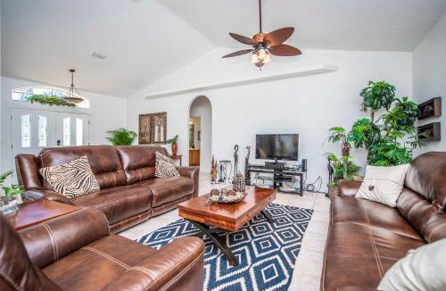 Groveland House | SWISS 56 - Lake Denise