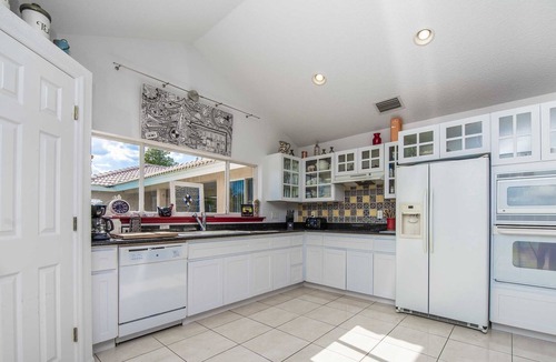 Groveland House | SWISS 67 - Lake Denise