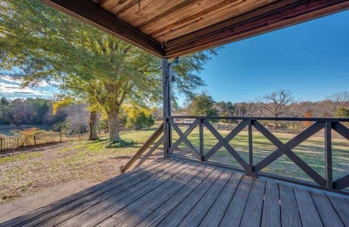 Tryon Ski Chalet | Swiss Chalet/Raving Reviews/26 acres/3 mi. to TIEC