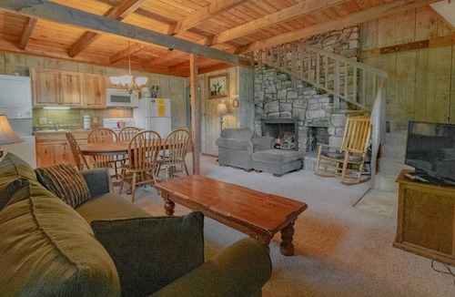 Blowing Rock Cabin | Swiss Mountain Village