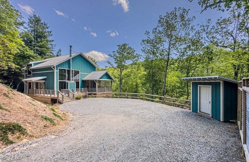 Pisgah Forest House | Sycamore Cottage in Sutton Knob