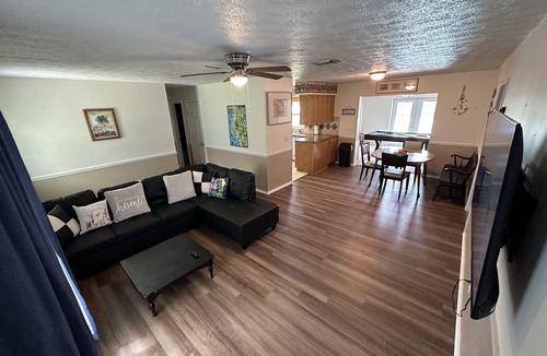 Plant City House | Tampa Disney Beaches 2 mins to I4