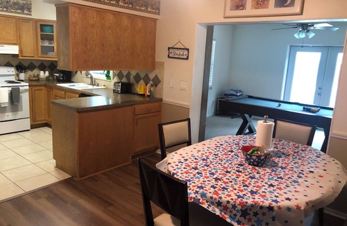 Plant City House | Tampa Disney Beaches 2 mins to I4