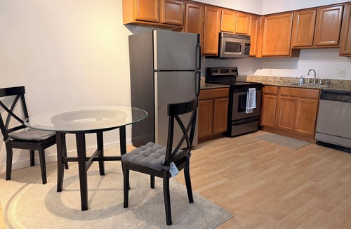 Oakford Park Apartment | Tampa Oasis- In Unit Laundry