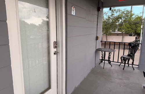Oakford Park Apartment | Tampa Oasis- In Unit Laundry