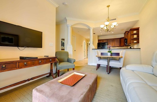 Carrollwood Condo | Tampa Resort Condo: Pool Access & Central A/C!