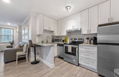 Downtown Atlanta Condo | Terrace, Skyline View, Downtown, Restaurant & Bars