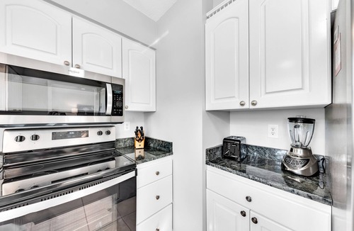 Tarpon Pond Cottage | Terrific 3BR/2BA Tarpon Cottage! Great Location! Amenity access included