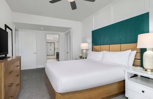 Singer Island Resort | Thanksgiving in Florida! 2 Bedroom Ocean View Villa - Marriott's Oceana Palms