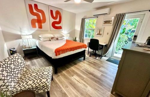 Central Fort Lauderdale House | The Agustin Guesthouse - Men Only Clothing Optional